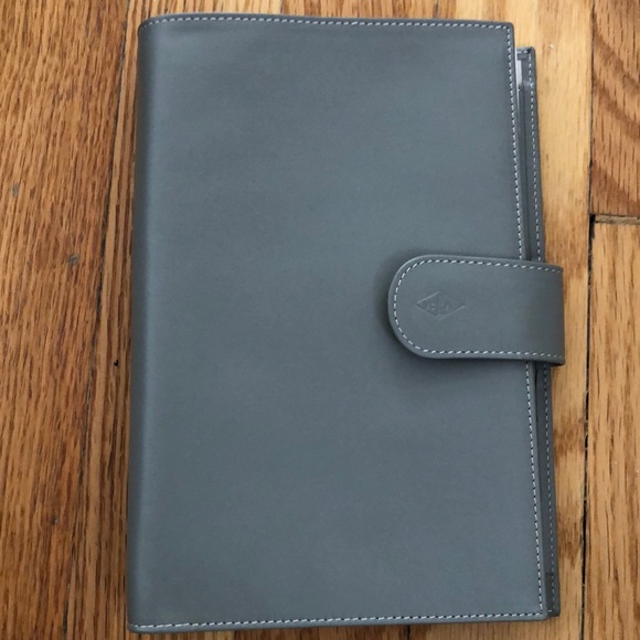 NWOT Van Cleef & Arpels Leather Cover and Journal - Picture 2 of 16